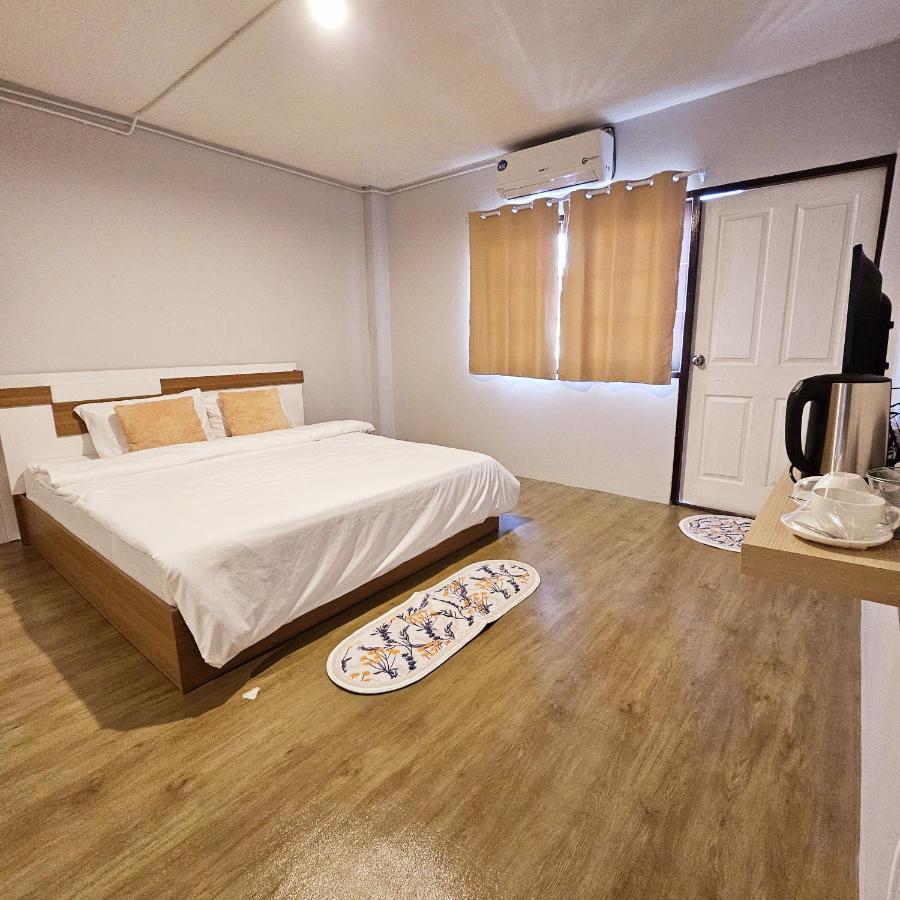 Kaneang Apartment-กันเองอพาร์ทเมนท์ Pantai Jomtien Luaran gambar