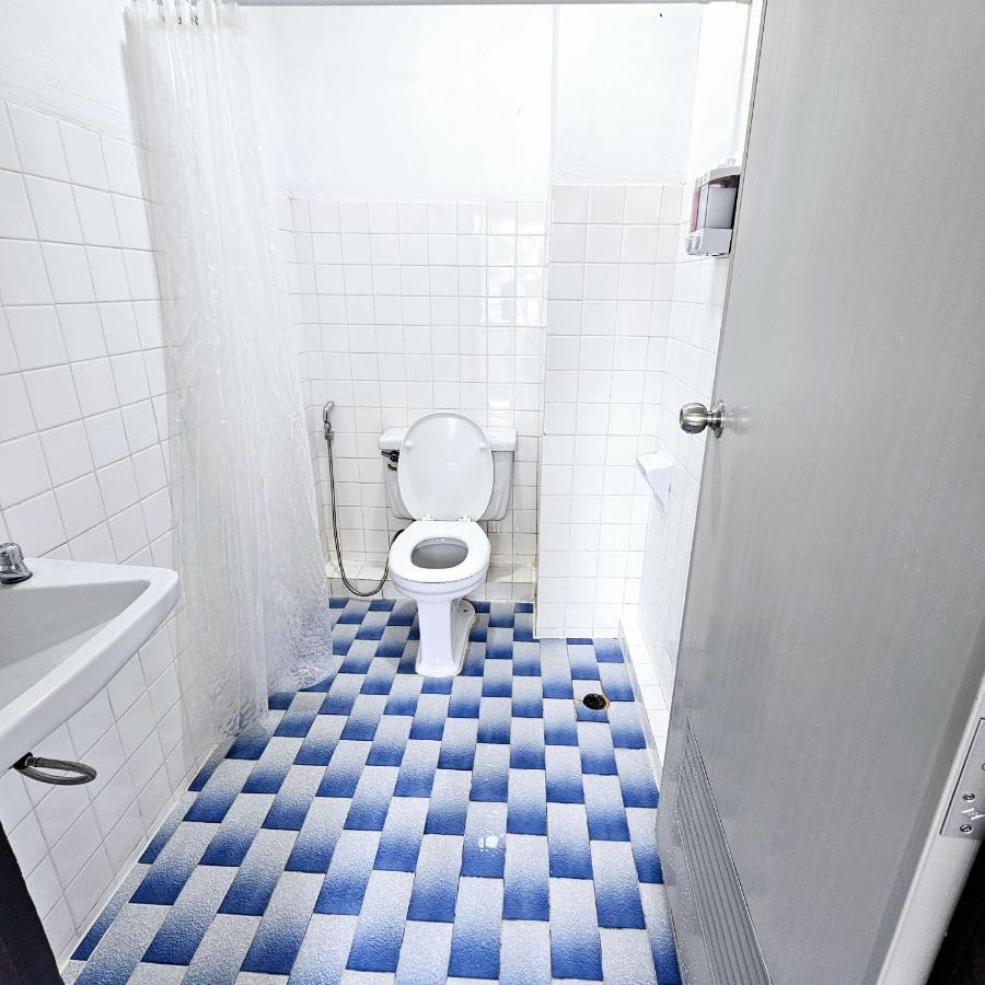 Kaneang Apartment-กันเองอพาร์ทเมนท์ Pantai Jomtien Luaran gambar